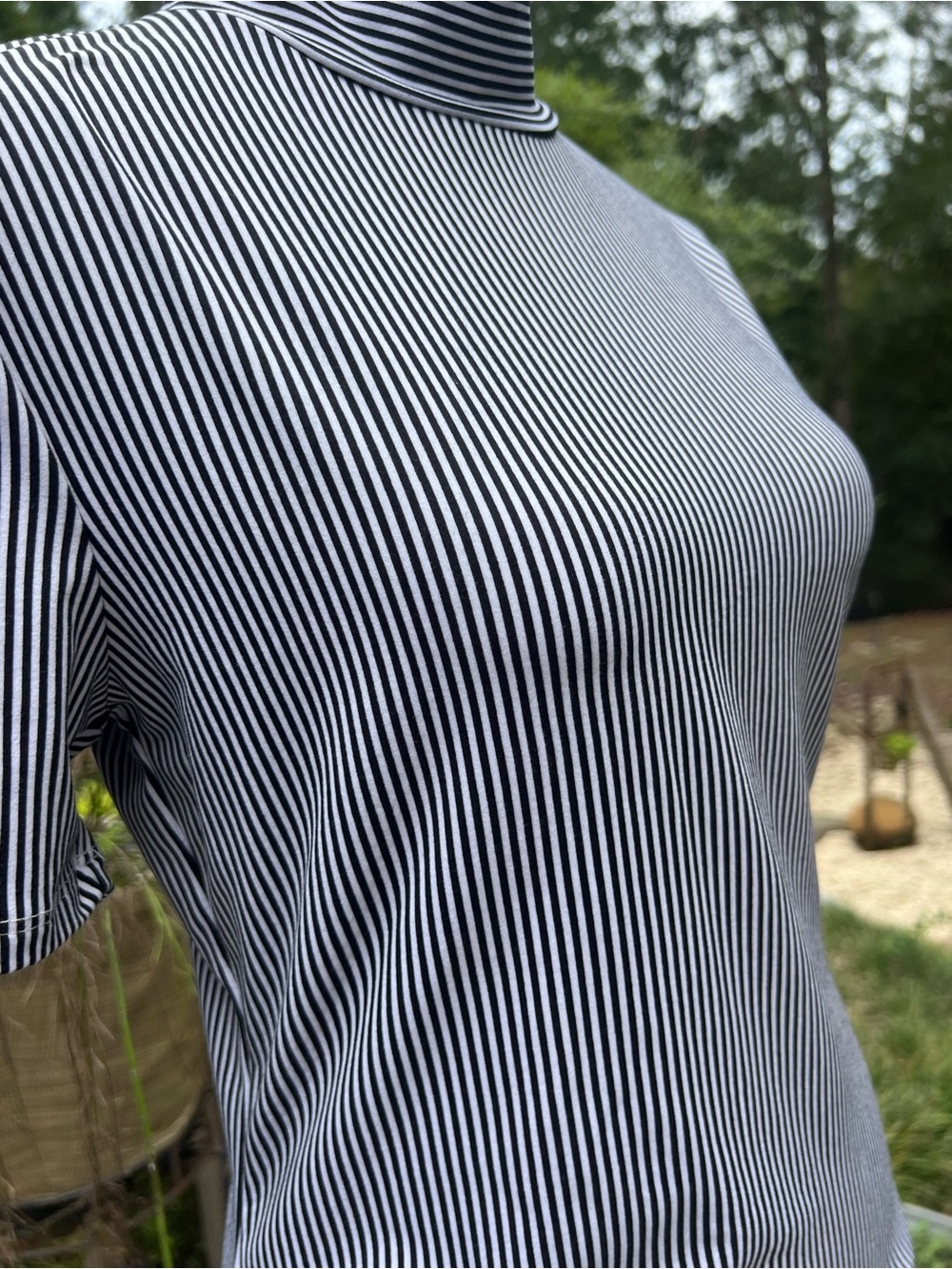 Black White Striped Mock Neck Short Sleeve Top Women’s L Stretch